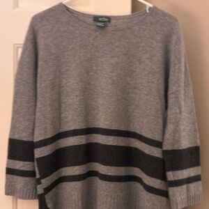 Griffen‎ Beautiful Grey/Black Cashmere Sweater. EUC Sz M.